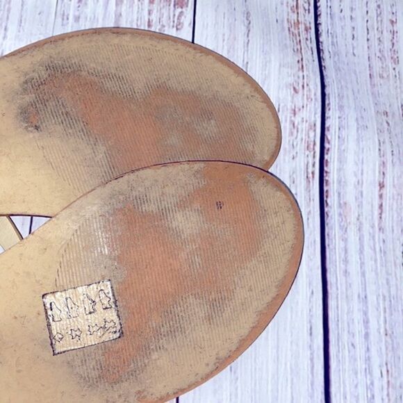 MICHAEL KORS Sondra iconic gold snake thong MK logo sandals size 8 1/2 - Picture 6 of 9